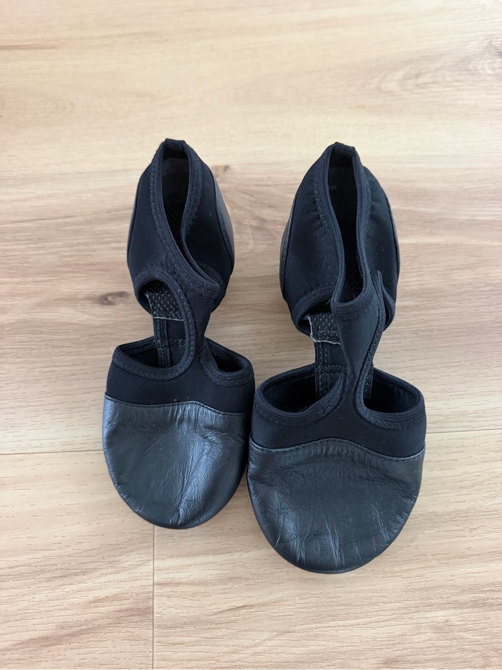 Capezio Black Split Sole musical theatre shoes for Kids